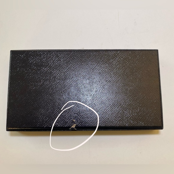 EUC! 😍 Prada Blue Saffiano Leather Zip Around Wallet - Picture 13 of 14